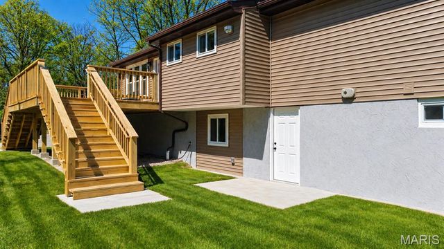 12902 Dorsett Road, Maryland Heights, MO 63043