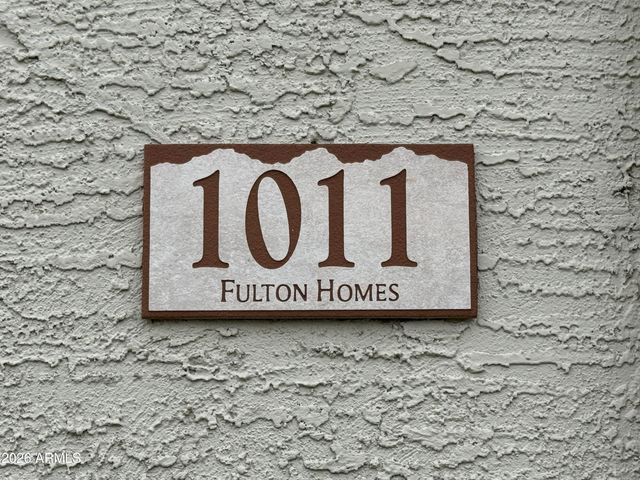 1011 E REDWOOD Drive, Chandler, AZ 85286
