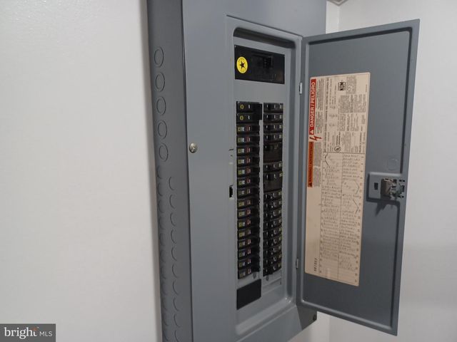 720 FREDERICK ST, Cumberland, MD 21502