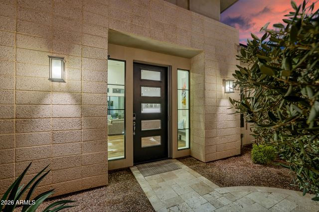 2665 E HUMMINGBIRD Way, Gilbert, AZ 85297