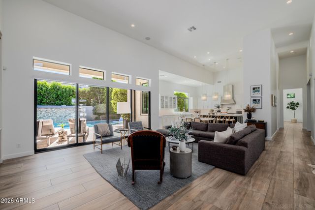 2665 E HUMMINGBIRD Way, Gilbert, AZ 85297