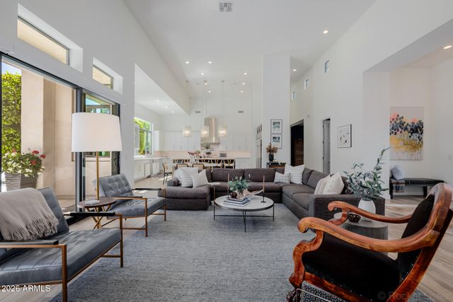 2665 E HUMMINGBIRD Way, Gilbert, AZ 85297