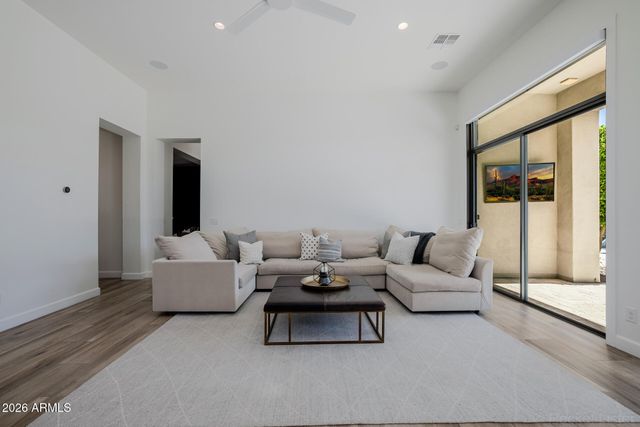 2665 E HUMMINGBIRD Way, Gilbert, AZ 85297