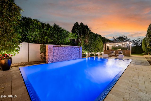 2665 E HUMMINGBIRD Way, Gilbert, AZ 85297