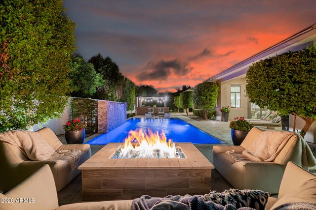 2665 E HUMMINGBIRD Way, Gilbert, AZ 85297