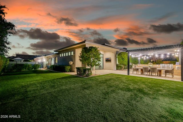 2665 E HUMMINGBIRD Way, Gilbert, AZ 85297