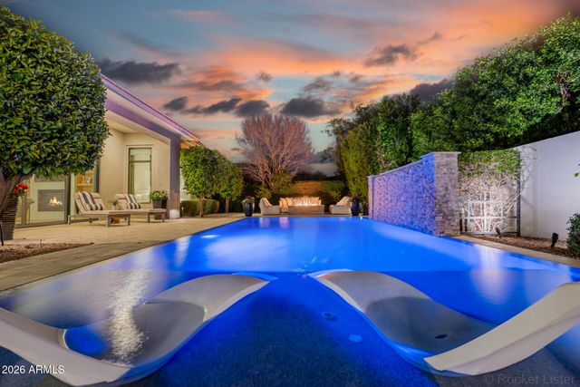 2665 E HUMMINGBIRD Way, Gilbert, AZ 85297