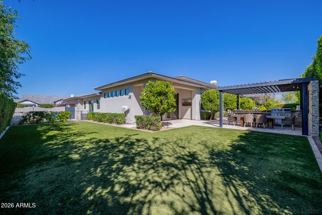 2665 E HUMMINGBIRD Way, Gilbert, AZ 85297