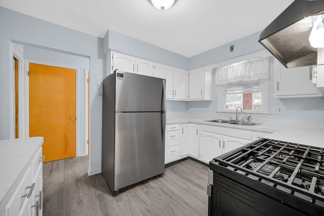 8639 Linden Avenue, Munster, IN 46321