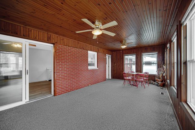 8639 Linden Avenue, Munster, IN 46321