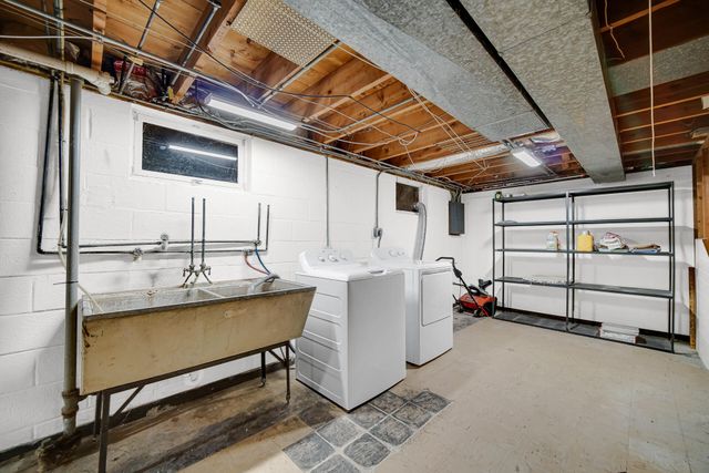 8639 Linden Avenue, Munster, IN 46321