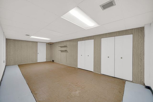 8639 Linden Avenue, Munster, IN 46321