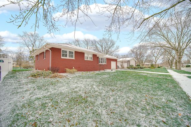 8639 Linden Avenue, Munster, IN 46321