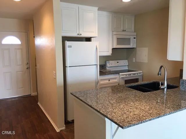201 E Surfside Drive, Port Hueneme, CA 93041