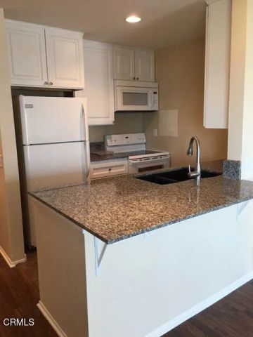 201 E Surfside Drive, Port Hueneme, CA 93041