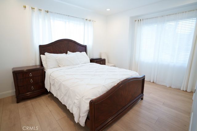 15500 Chatsworth Street, San Fernando, CA 91345