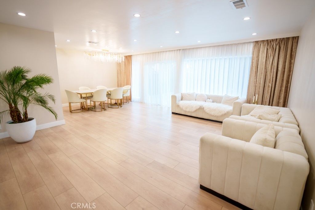 Image 2 of property listing at 15500 Chatsworth Street, San Fernando, CA 91345