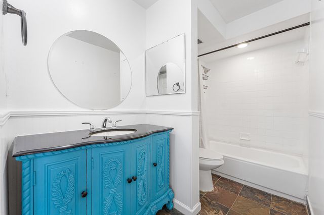 10 Royal Palm Way 203, Boca Raton, FL 33432