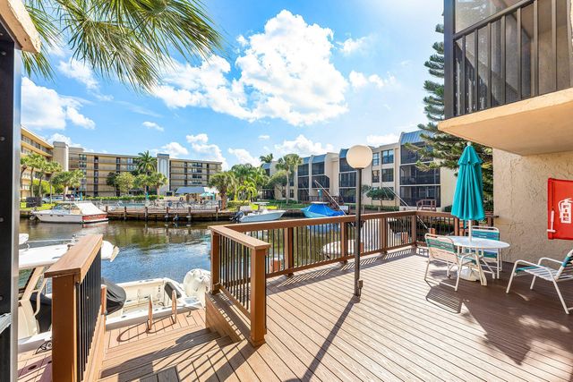 10 Royal Palm Way 203, Boca Raton, FL 33432