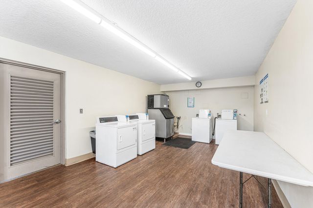 10 Royal Palm Way 203, Boca Raton, FL 33432