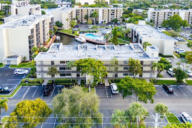 10 Royal Palm Way 203, Boca Raton, FL 33432