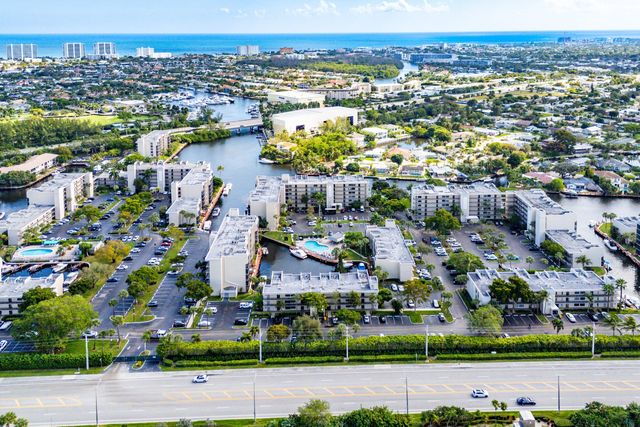 10 Royal Palm Way 203, Boca Raton, FL 33432