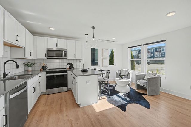 102 Duke St Apt 7, Nashville, TN 37207