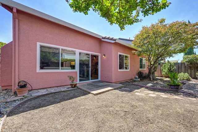 3554 Cooper Island Road, West Sacramento, CA 95691