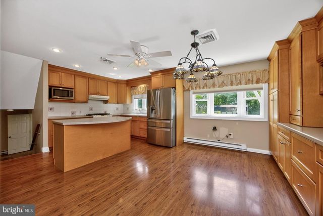 726 CLAIRE RD, Warminster, PA 18974