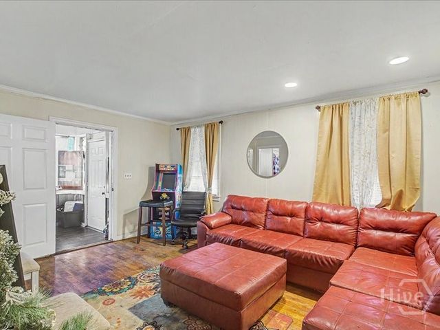 1912 Capital Street, Savannah, GA 31404