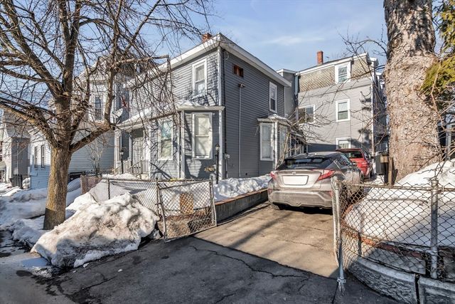 37-39 Arch St, Haverhill, MA 01832