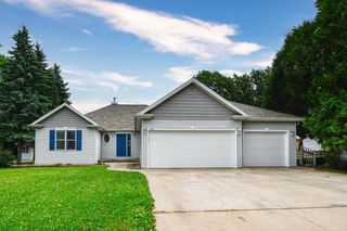 3012 N ONEIDA STREET, Appleton, WI 54911