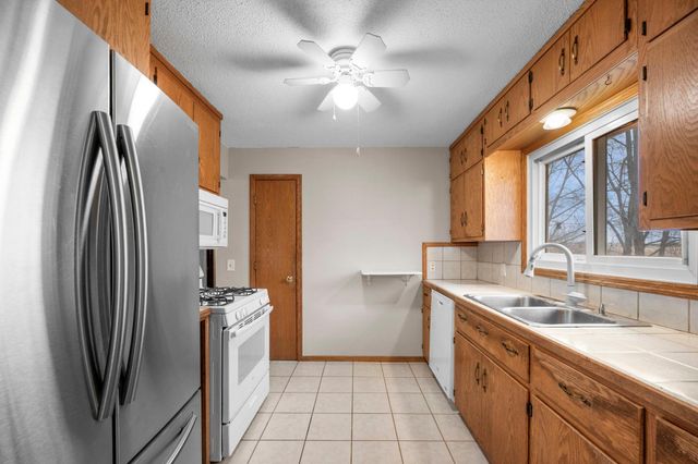 9527 Parrish Avenue NE, Elk River, MN 55330