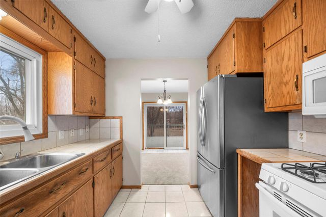 9527 Parrish Avenue NE, Elk River, MN 55330