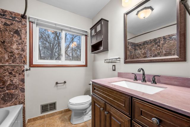 9527 Parrish Avenue NE, Elk River, MN 55330