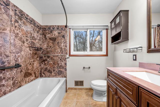 9527 Parrish Avenue NE, Elk River, MN 55330