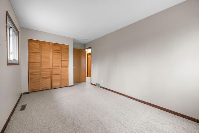 9527 Parrish Avenue NE, Elk River, MN 55330