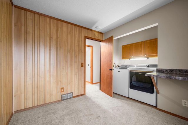 9527 Parrish Avenue NE, Elk River, MN 55330