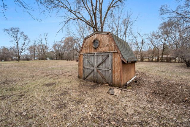 9527 Parrish Avenue NE, Elk River, MN 55330