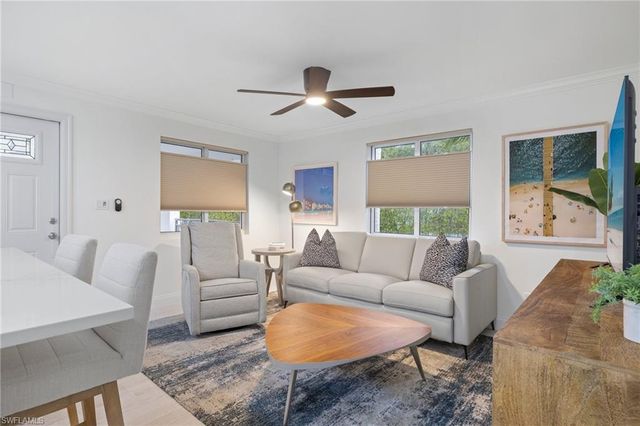 960 7th ST S # 101, Naples, FL 34102