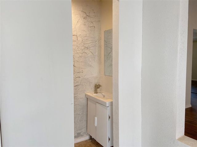 12115 Segrest Drive, Houston, TX 77047