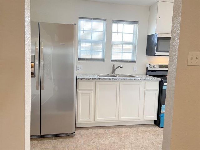 12115 Segrest Drive, Houston, TX 77047