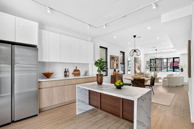 524 34TH ST, Union City, NJ 07087