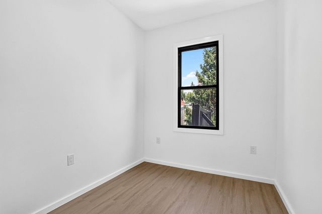 524 34TH ST, Union City, NJ 07087
