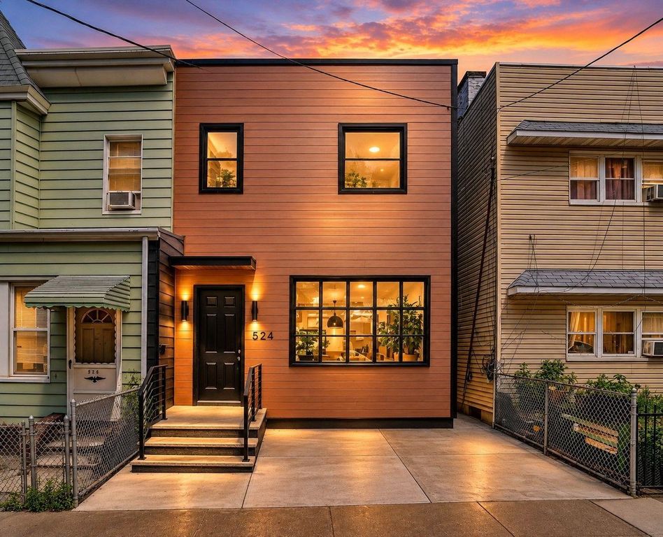 524 34TH ST, Union City, NJ 07087