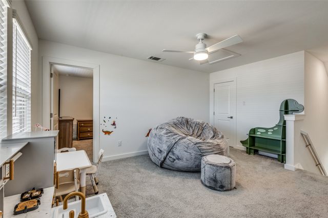 552 Brook View Drive, Van Alstyne, TX 75495