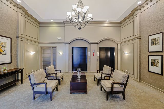 8300 Callie Avenue 311, Morton Grove, IL 60053