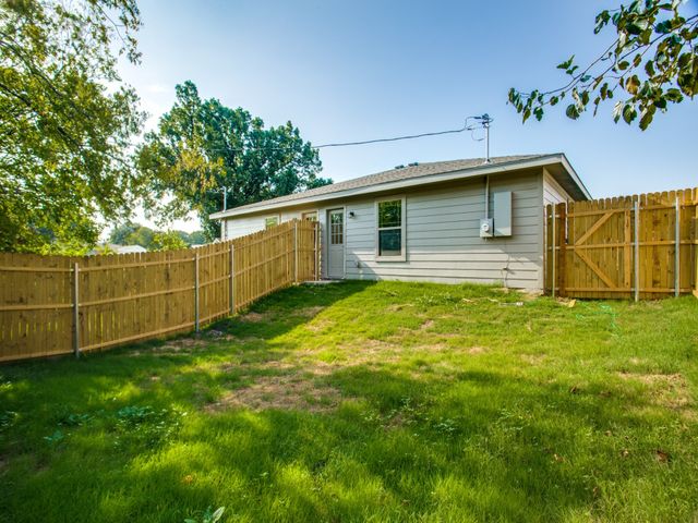 8106 Tanner Avenue, Fort Worth, TX 76116
