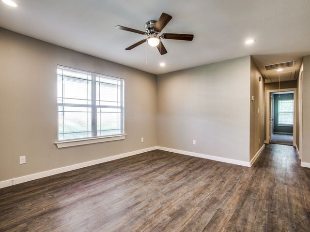 8106 Tanner Avenue, Fort Worth, TX 76116