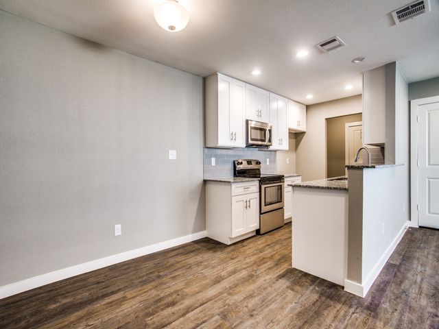 8106 Tanner Avenue, Fort Worth, TX 76116